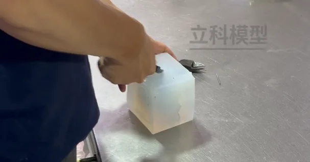 倒扣结构复模